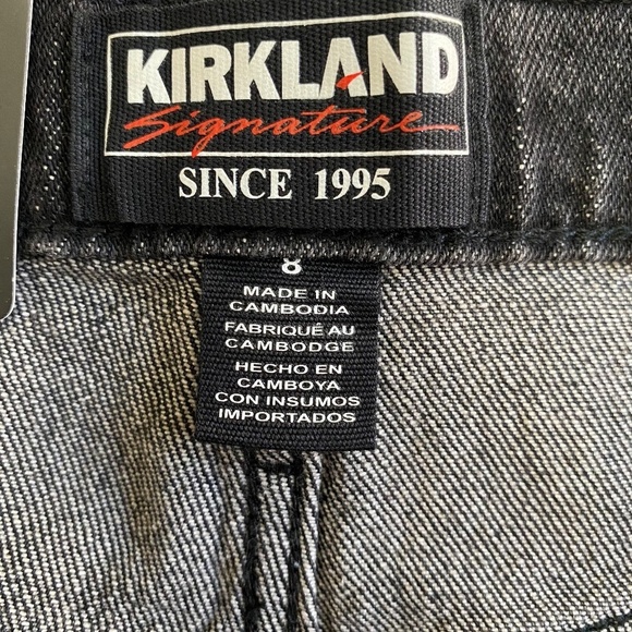 Kirkland Signature Straight Leg Jeans, High Rise, Gray (Washed Black) Size 8 NWT - Picture 4 of 14